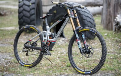 [Analyse] Mondraker Summum Carbon RR – Un regard détaillé sur le VTT haut de gamme