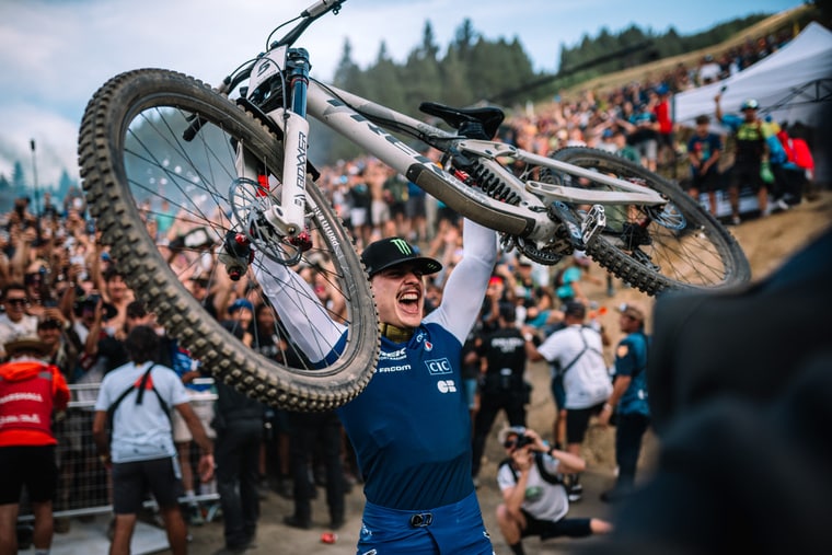 Loris Vergier remporte enfin les Championnats du Monde de DH 2024 en Andorre